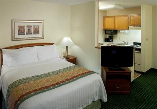 фото отеля TownePlace Suites Arlington