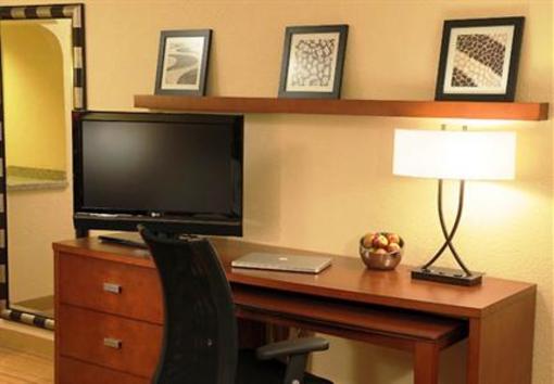 фото отеля Courtyard by Marriott Albany Thruway