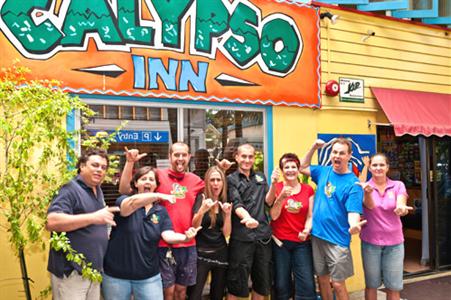 фото отеля Calypso Inn Backpackers Resort