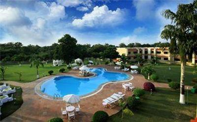 фото отеля Hotel Clarks Khajuraho