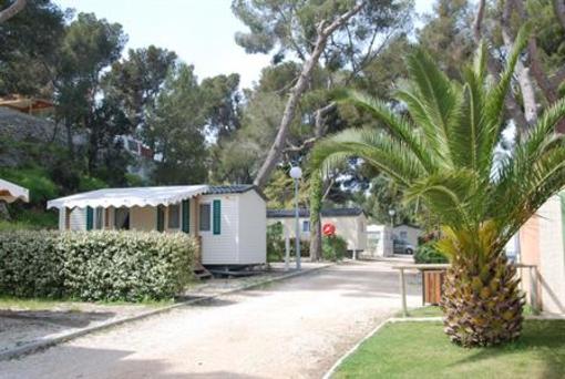 фото отеля Camping Domaine de la Coronne