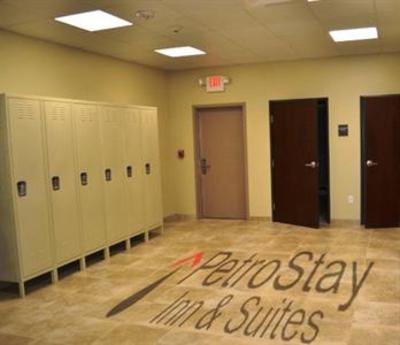 фото отеля Petro Stay Inn And Suites