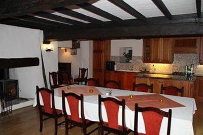 фото отеля Yeoman's Acre B&B