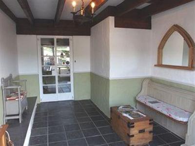 фото отеля Yeoman's Acre B&B