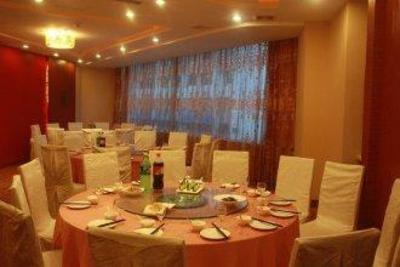 фото отеля Hangzhou Zhonghe Holiday Hotel