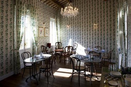 фото отеля M Club De Luxe B&B