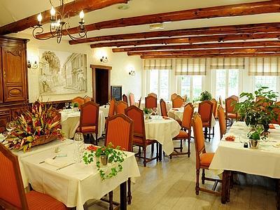 фото отеля Logis Hotel La Sapiniere