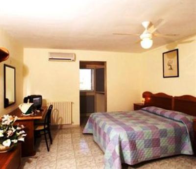 фото отеля Hotel Racar
