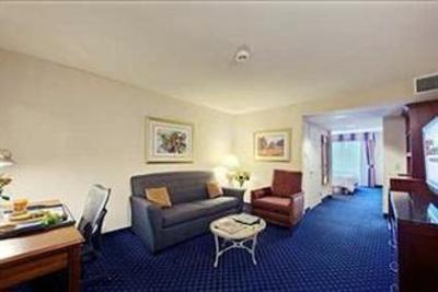 фото отеля Hilton Garden Inn Overland Park