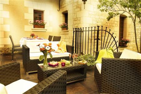 фото отеля Hostellerie La Croix Blanche Fontevraud L Abbaye