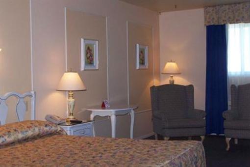 фото отеля Motel A La Claire Fontaine
