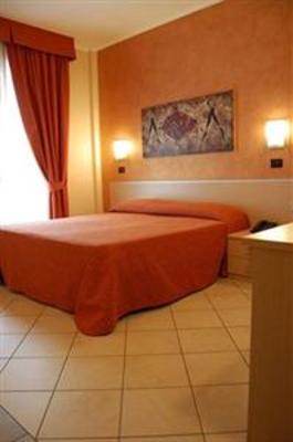 фото отеля Hotel Villa Glicini San Secondo di Pinerolo