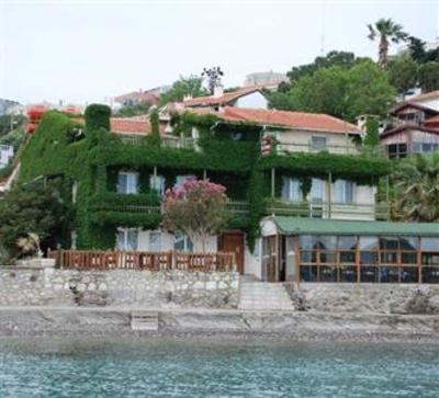 фото отеля Karaburun Yali Pension