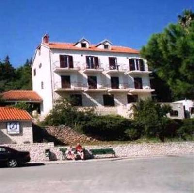 фото отеля Hostel Friendly Place Brac