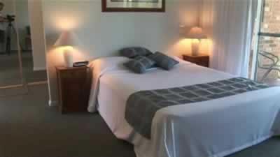 фото отеля Jacaranda Country Lodge
