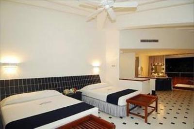 фото отеля Elcano Hotel