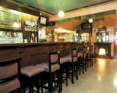 фото отеля Louth Arms Bed & Breakfast Tallanstown