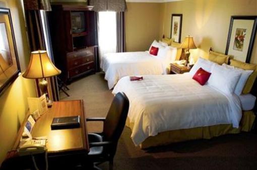 фото отеля Crowne Plaza Lord Beaverbrook Hotel