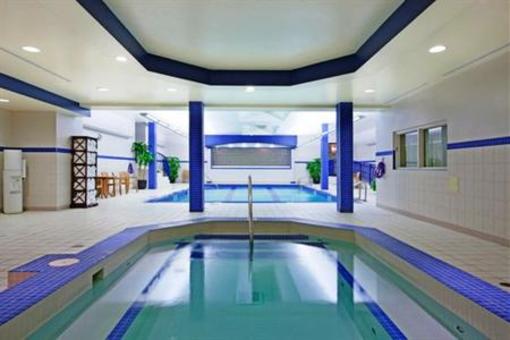 фото отеля Crowne Plaza Lord Beaverbrook Hotel