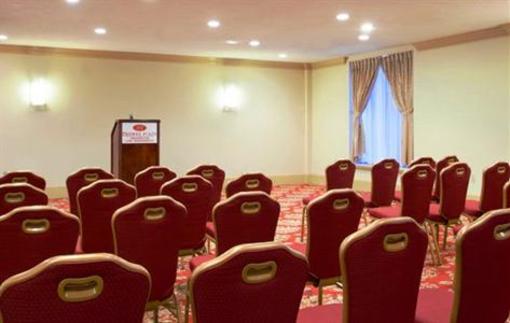 фото отеля Crowne Plaza Lord Beaverbrook Hotel