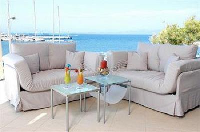 фото отеля Avra Rafina
