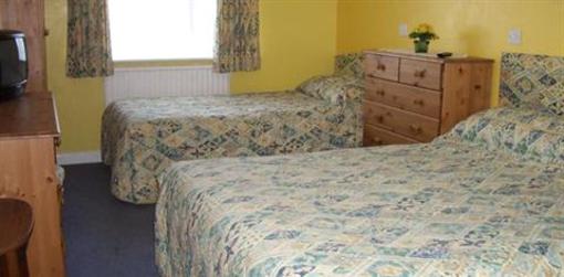 фото отеля Lyndhurst Guest House Saint Brelade