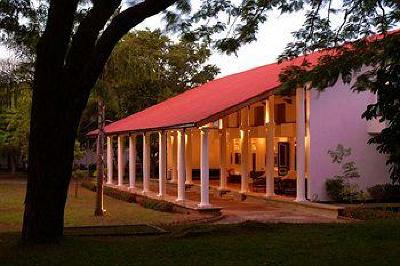 фото отеля Cinnamon Lodge Habarana