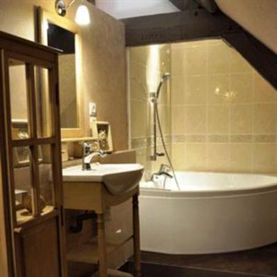 фото отеля La Villa Des Arts Savigne-l'Eveque
