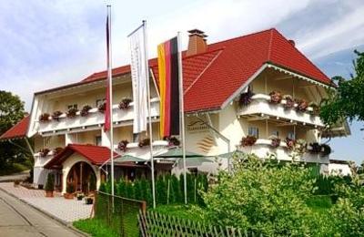 фото отеля Landhotel & Restaurant Haringerhof
