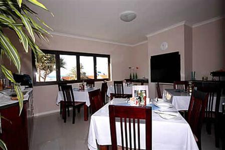 фото отеля Le Blue Guesthouse Port Elizabeth