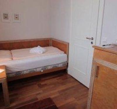 фото отеля Hotel Vier Jahreszeiten Westerland