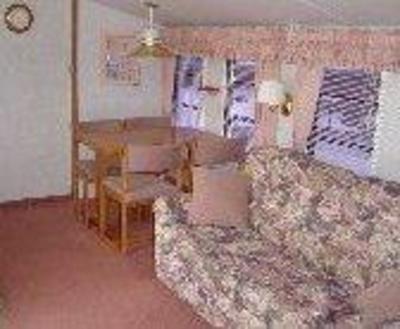 фото отеля South Wind Motel & Campground