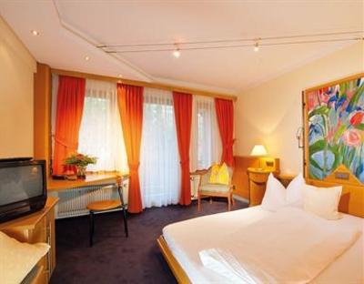 фото отеля Hotel Tirolerhof Telfs