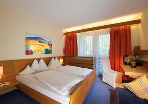 фото отеля Hotel Tirolerhof Telfs