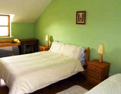фото отеля The Paddocks Holiday Village Cottage Midleton