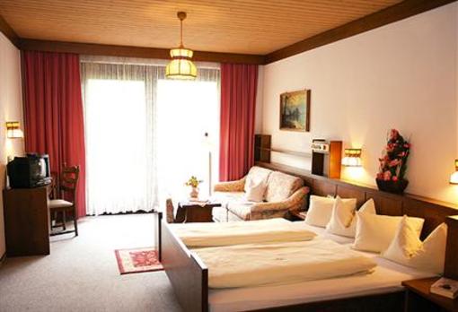 фото отеля Hotel Strohsack Garni
