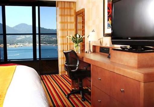 фото отеля Renaissance Vancouver Harbourside Hotel