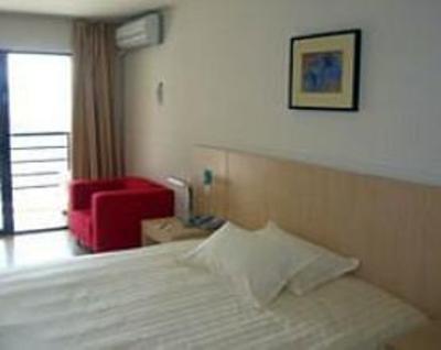 фото отеля Jinjiang Inn (Qingdao Licang Square)