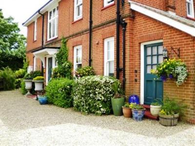 фото отеля Field End Guest House