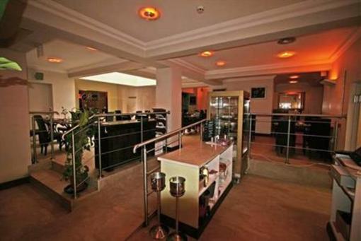 фото отеля York House Hotel Wakefield