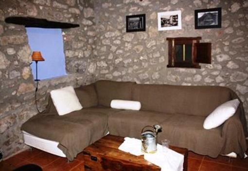 фото отеля Masia Can Pei Farmhouse Montagut i Oix