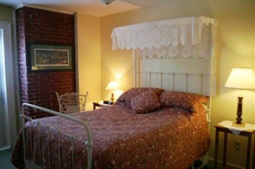 фото отеля Boscawen Inn