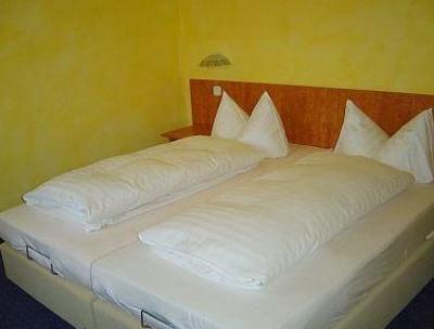 фото отеля Hotel Forelle Alzenau