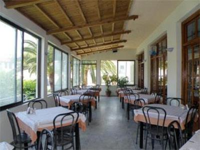 фото отеля Hotel Kavouris