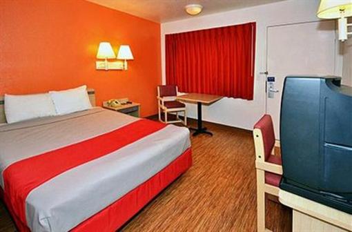фото отеля Motel 6 Laramie