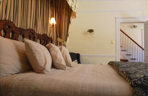 фото отеля Mountain Rose Inn