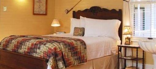 фото отеля Mountain Rose Inn