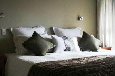 фото отеля Sandpiper Lodge