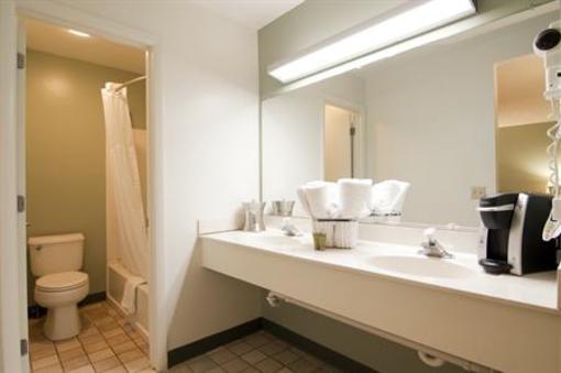 фото отеля Crosswinds Motel