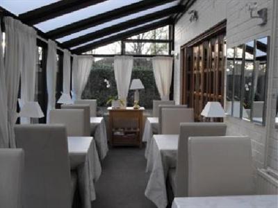 фото отеля Church House Hotel Milton Keynes